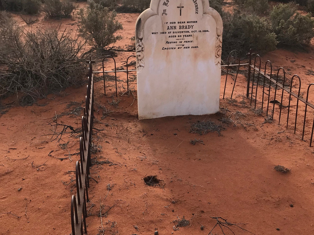 Silverton Cemetery-Silverton必去景点