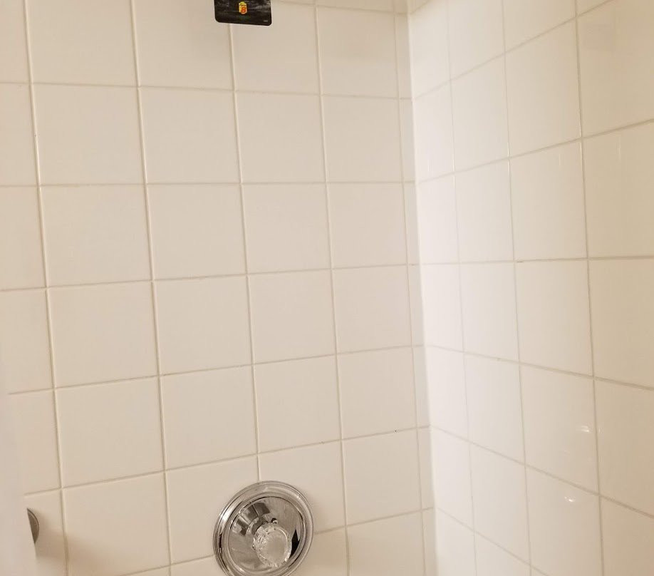 米德兰速8酒店主图