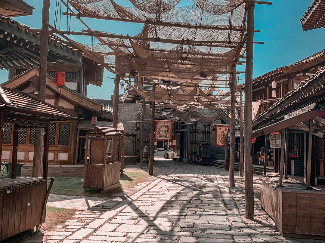 襄阳唐城影视基地-襄阳市必去景点