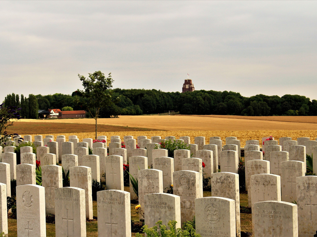 Mill Road Cemetery景点图片