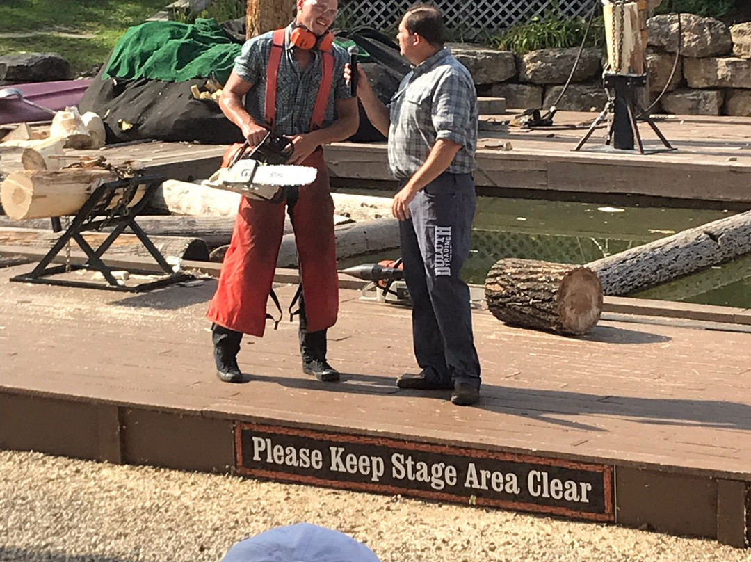 Dells Lumberjack Show-威斯康星峡谷必去景点