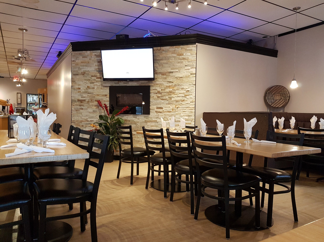 埃斯特万餐馆和美食-Estevan Bowl Pizza House