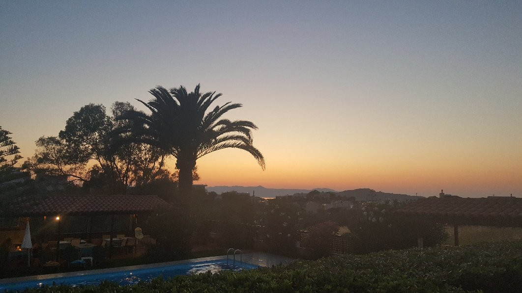 Argo Apartments主图