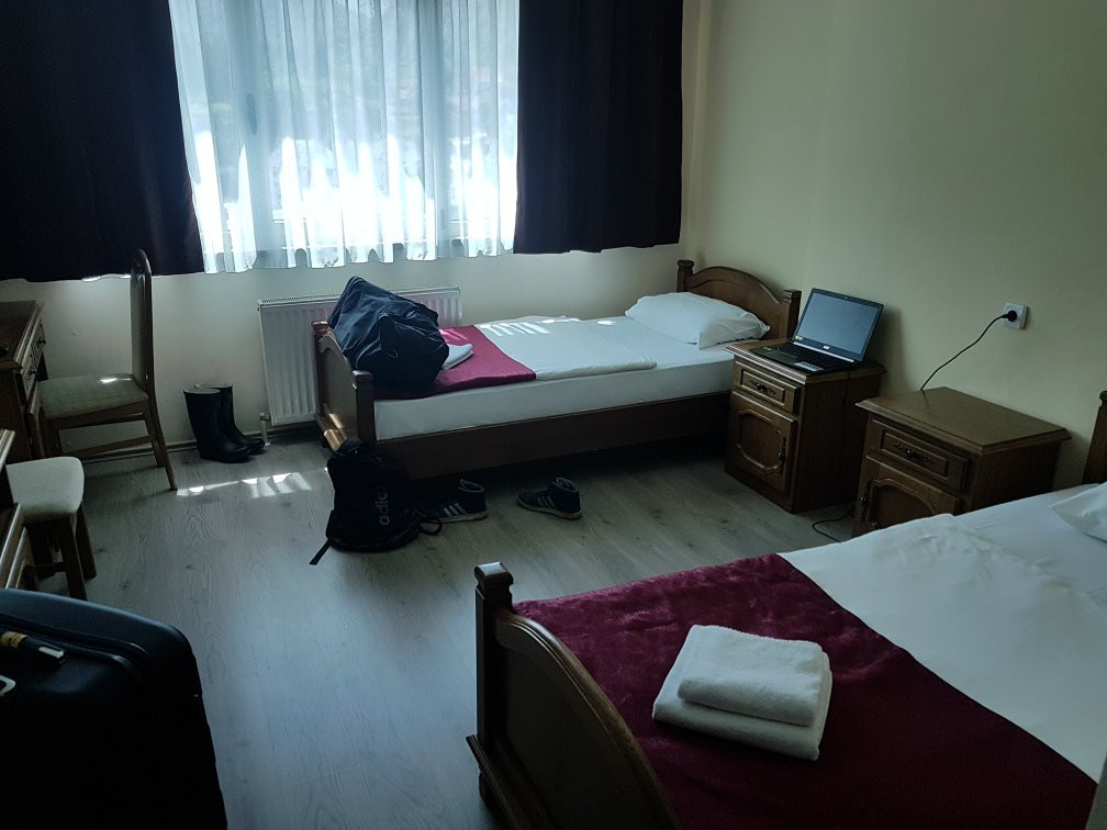 旅行者98号酒店