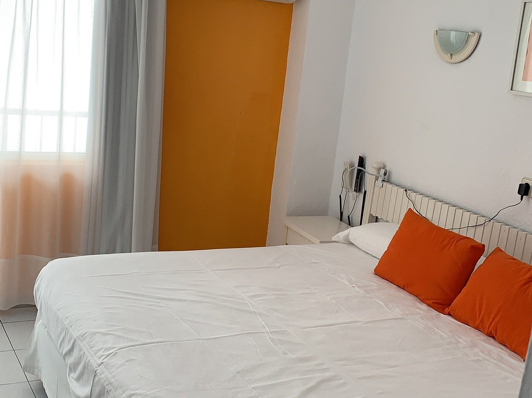 Garau Petit Hotel主图