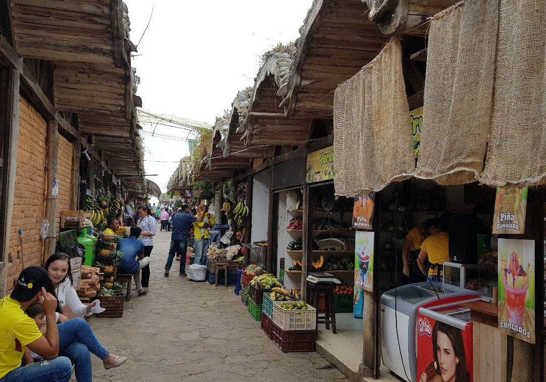 Mercado Campesino de Acuarela-Los Santos必去景点