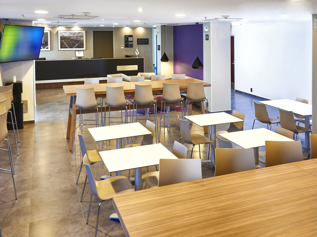 City Express By Marriott León主图