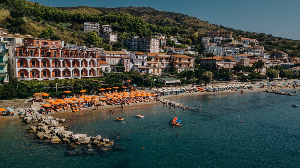 Hotel La Vela-官方