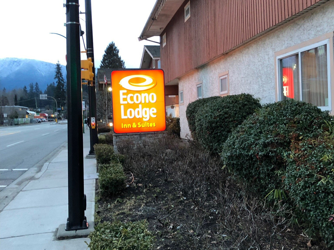 北温哥华套房康福特茵酒店主图