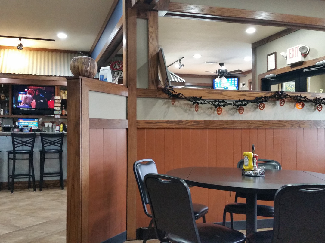 Garden City餐馆和美食-Knob Creek Bar & Grill