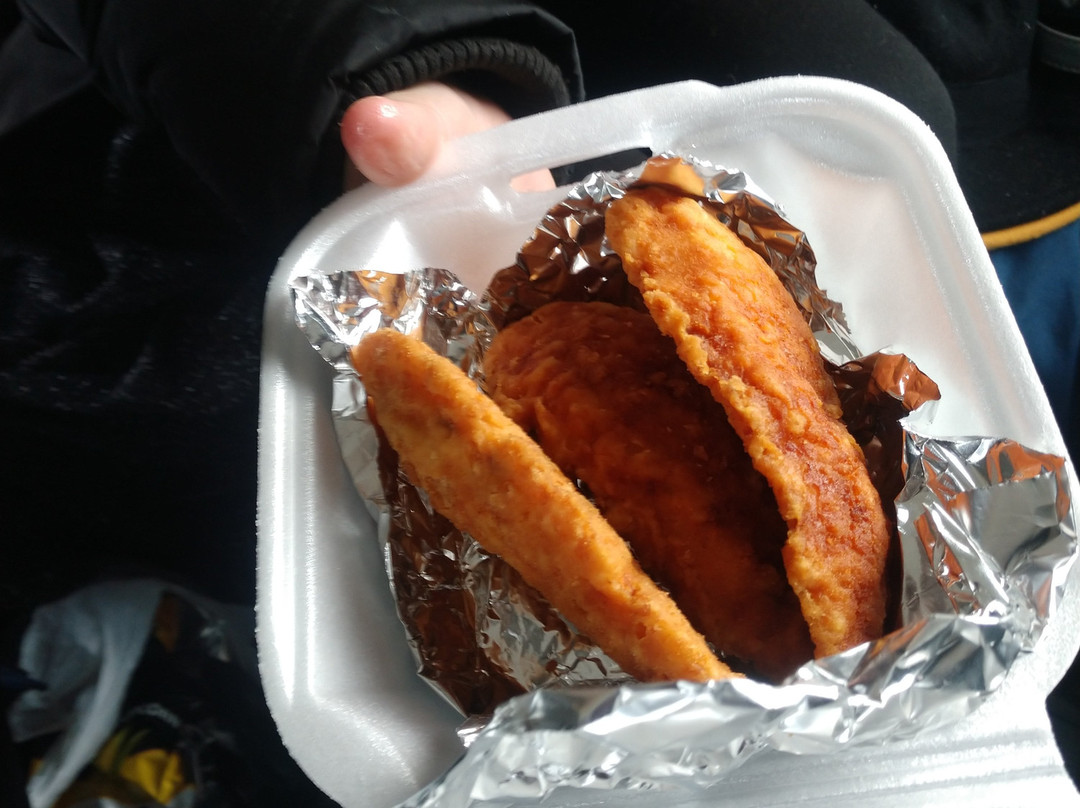 Rooster in a Top Hat-East Peoria必去景点