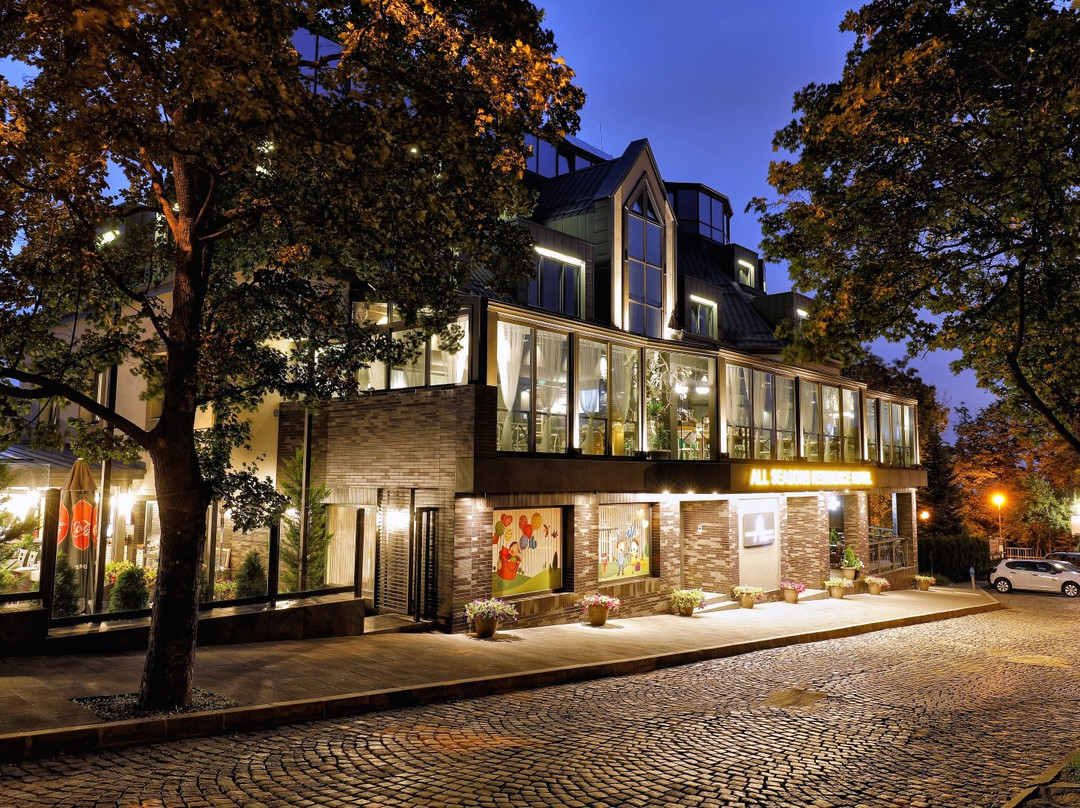 All Seasons Residence Hotel主图