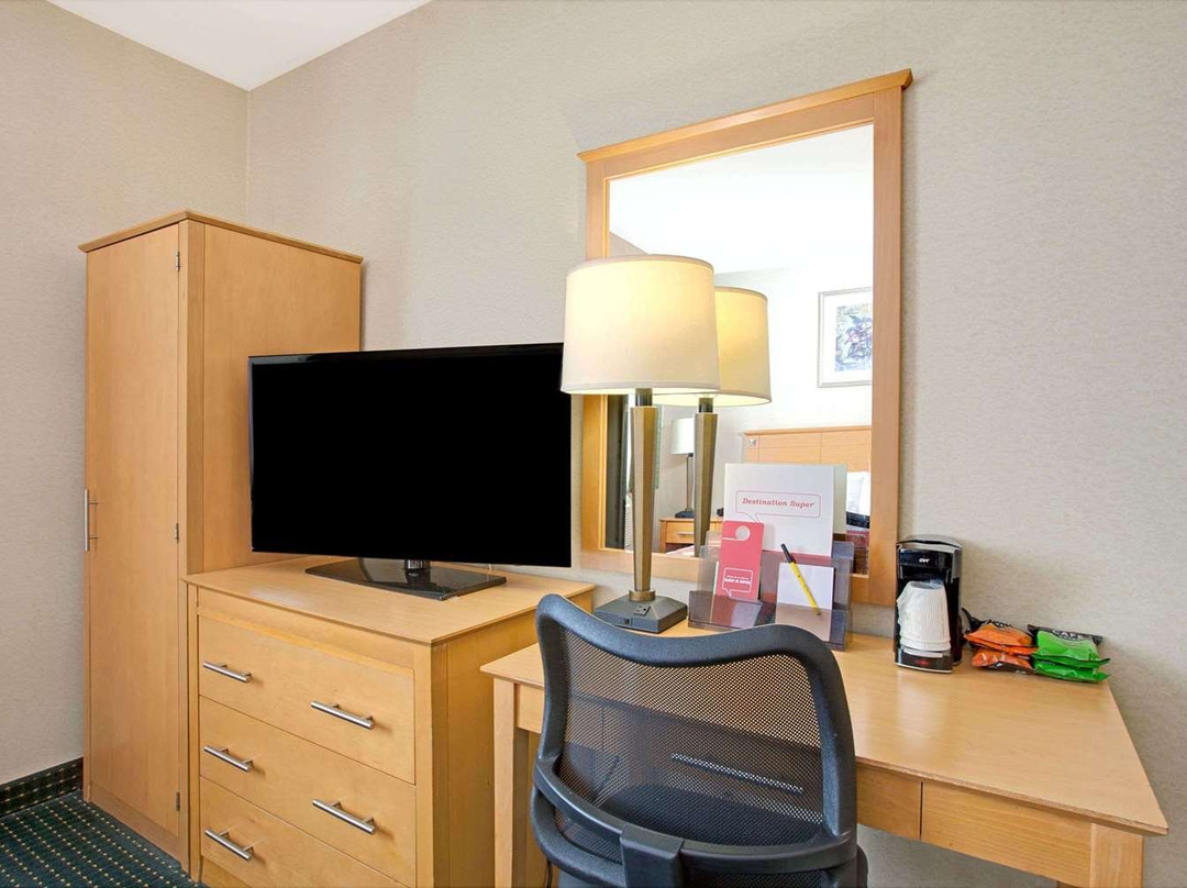 Van Wyck Motor Inn主图