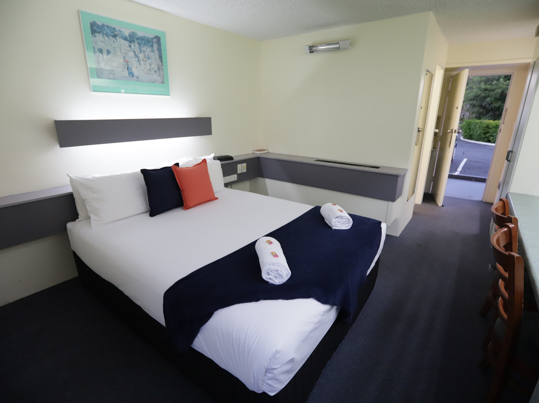 Central Emerald Hotel主图