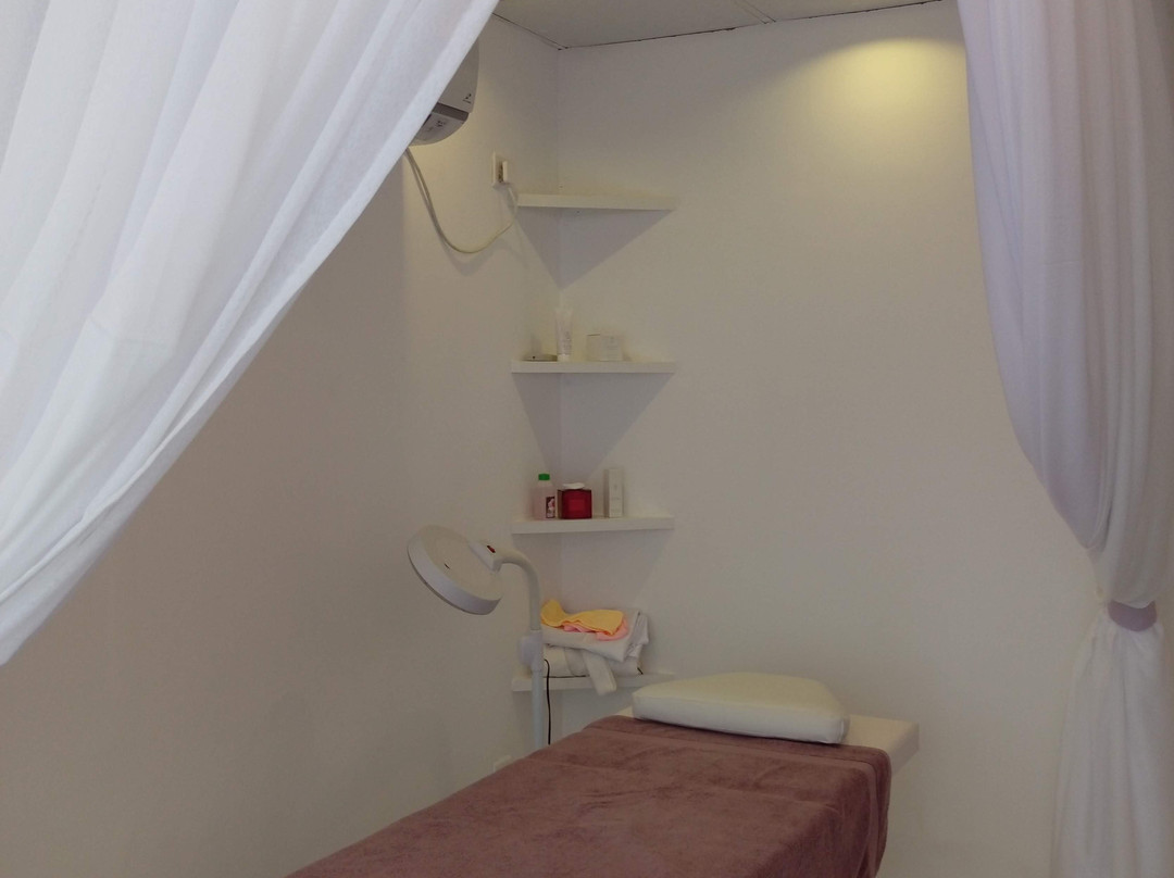 Brides by Fiona Bridal & Beauty Salon-希克杜沃必去景点