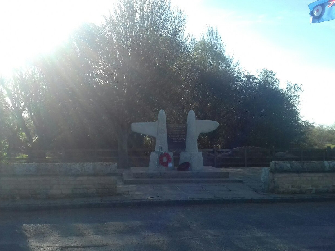 Kings Cliffe War memorial景点图片