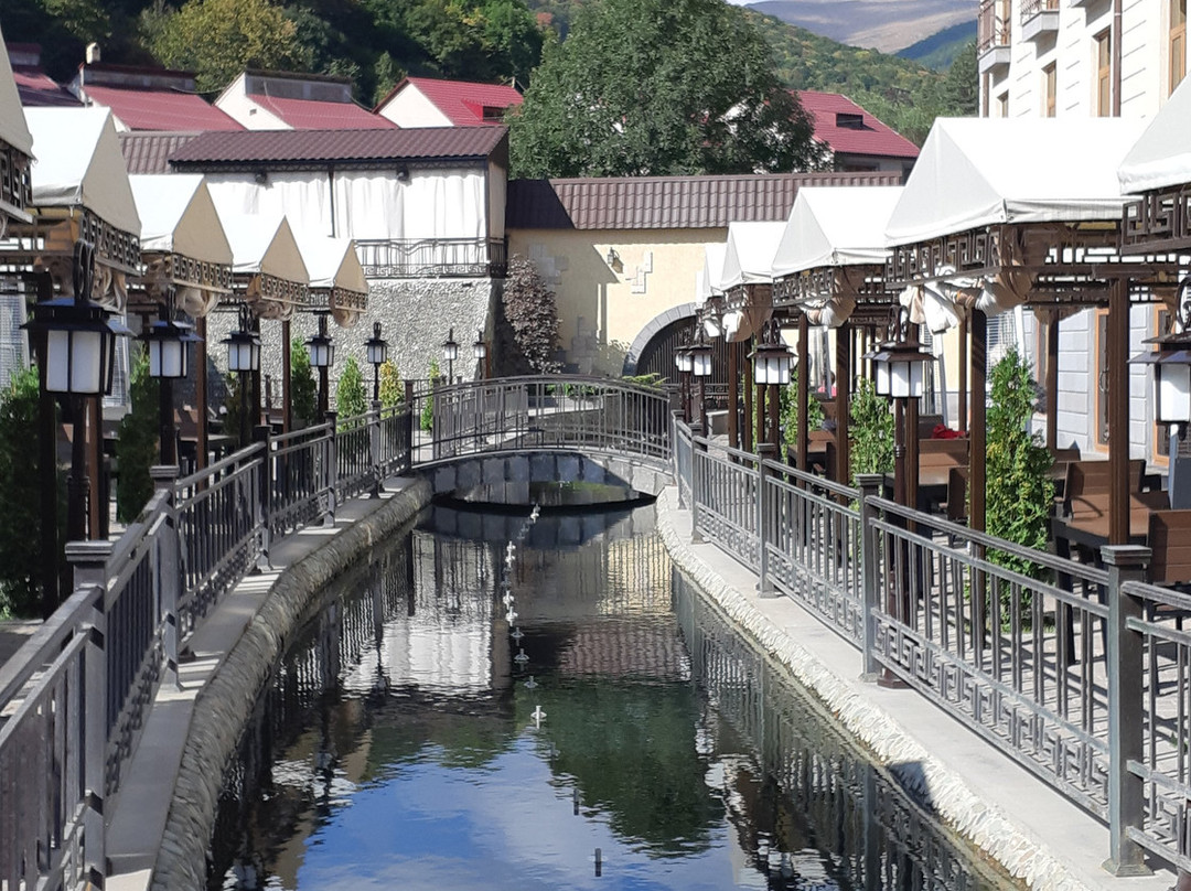 Elegant Hotel & Resort主图