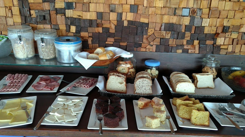 Vila Alaide Praia Hotel主图