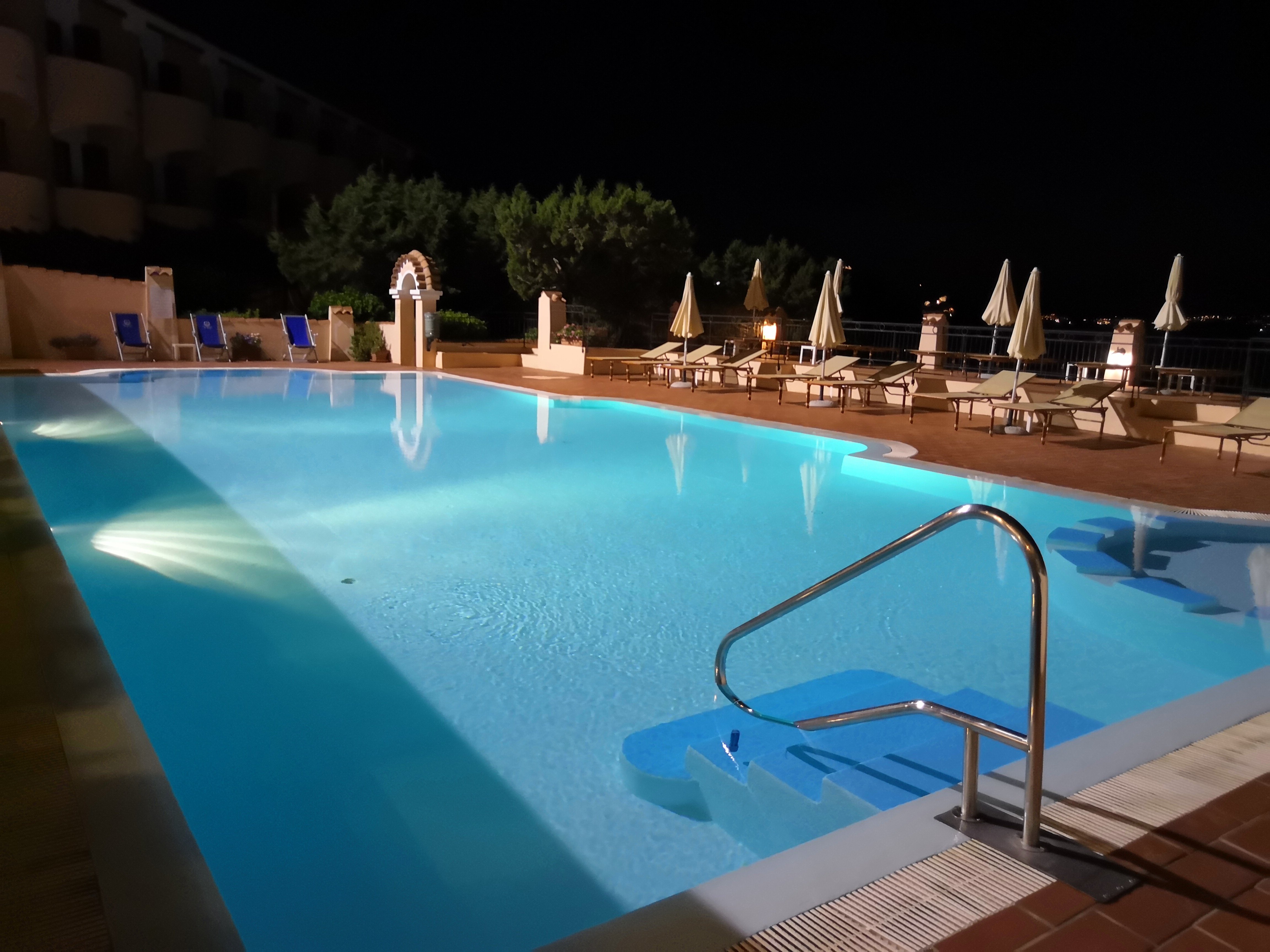 Grand Hotel Smeraldo Beach-泳池