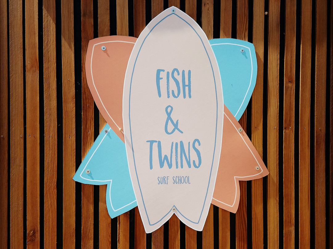 Fishandtwins Surf School景点图片