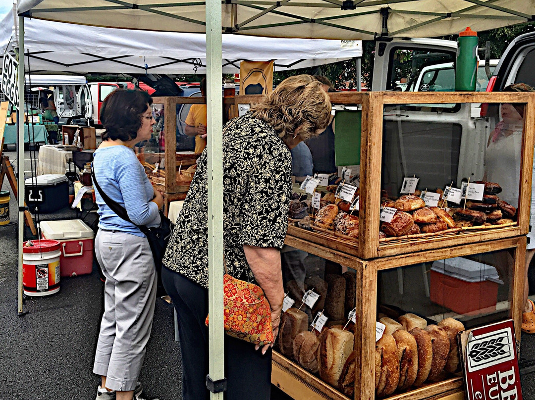 Amherst Farmers' Market - Late April to Mid-November-艾姆赫斯特必去景点