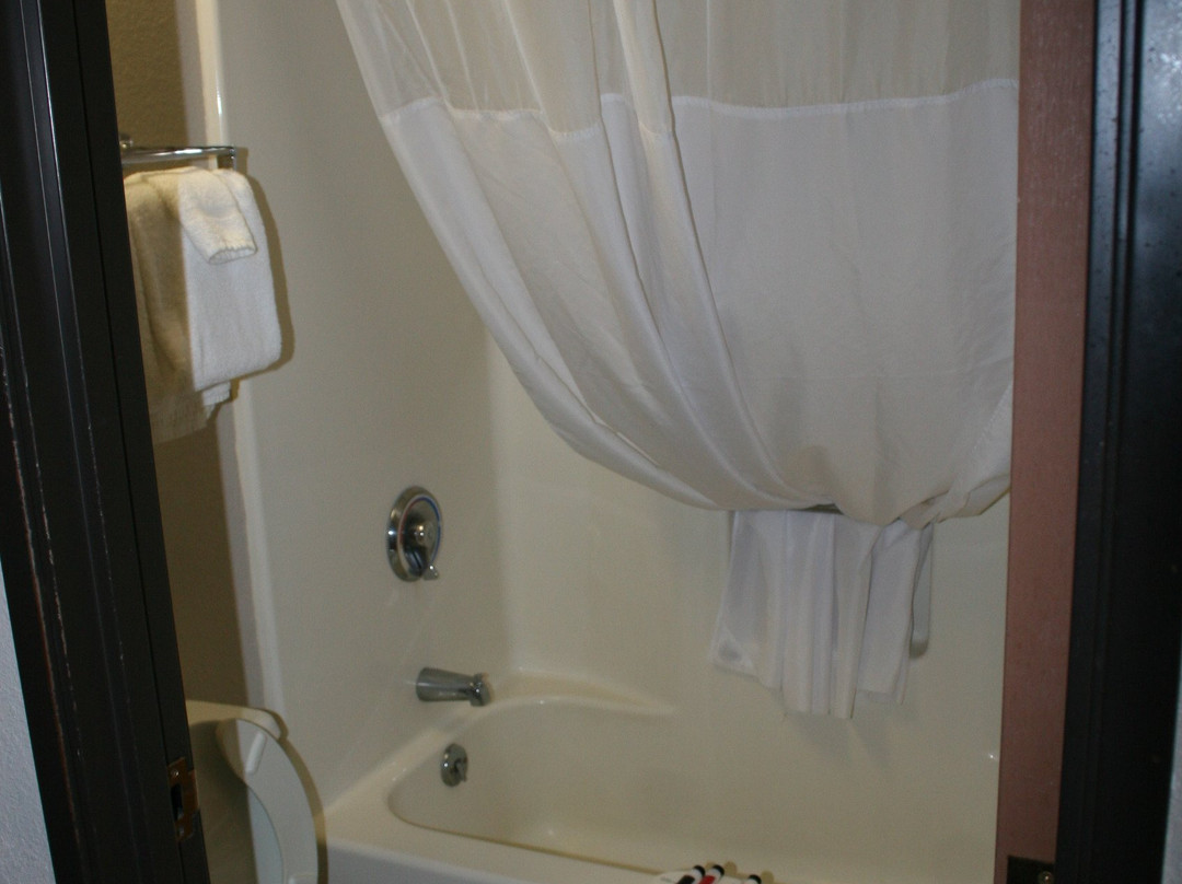 Super 8 by Wyndham Menomonie WI主图