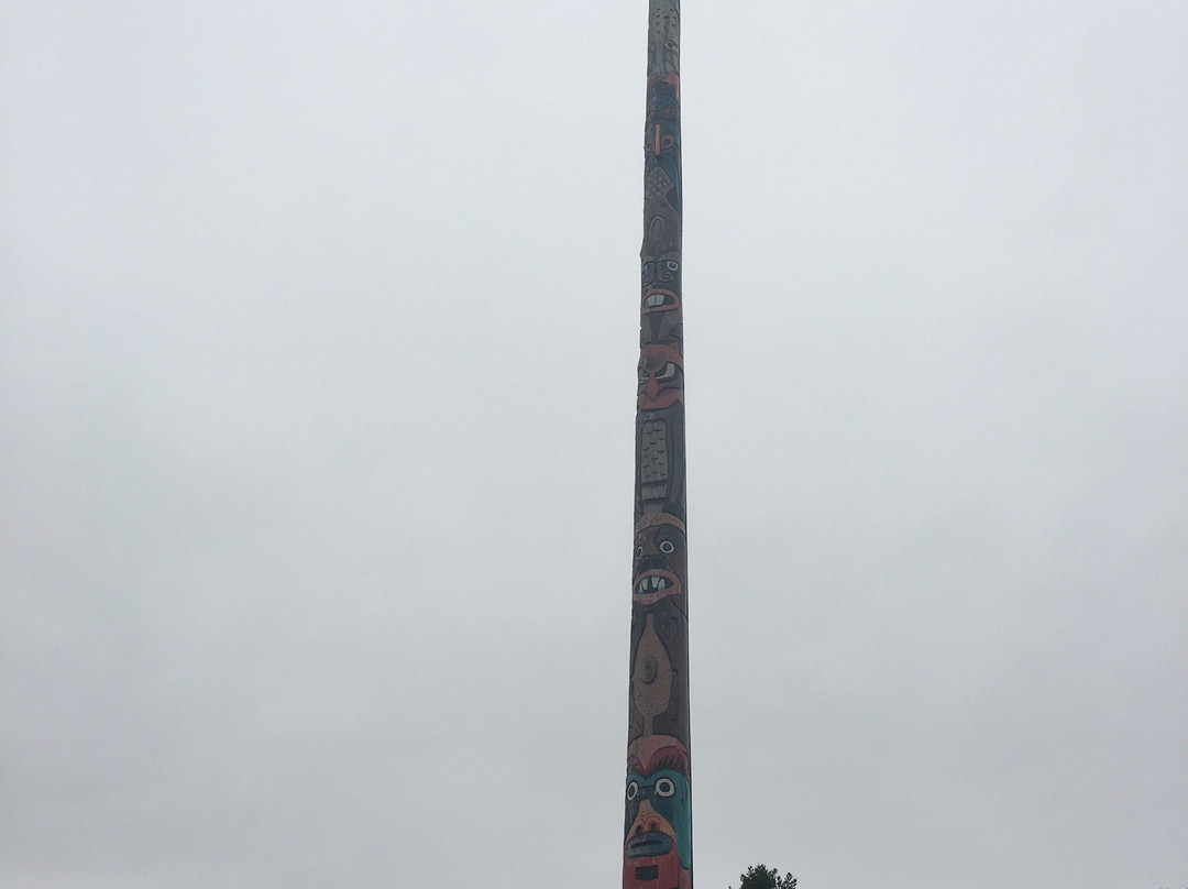 McKinleyville Totem Pole景点图片