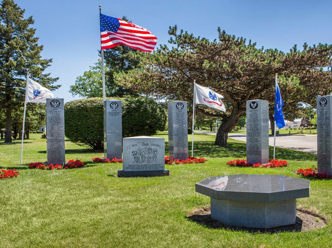 Woodlawn Funeral Home and Memorial Park-Forest Park必去景点