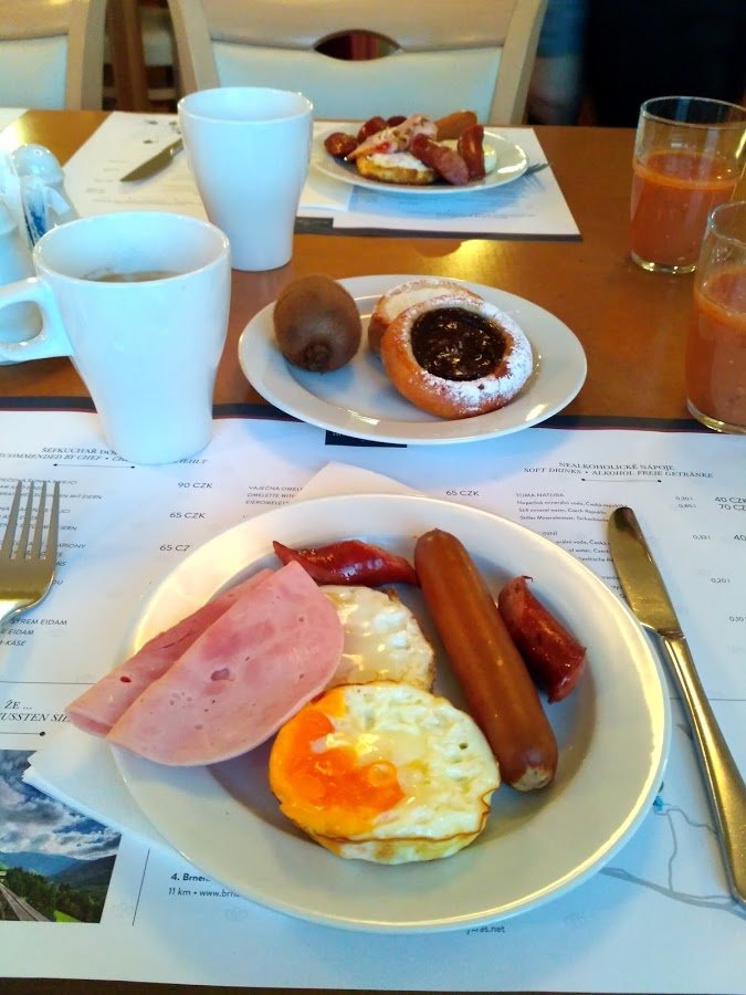 Orea Hotel Voro Brno-餐饮