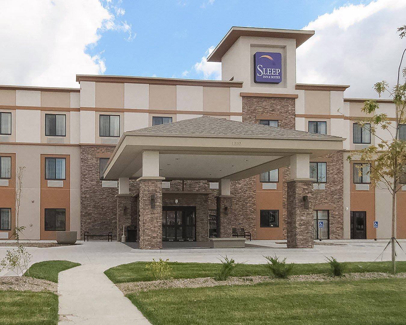 Sleep Inn & Suites Near ISU Campus-官方