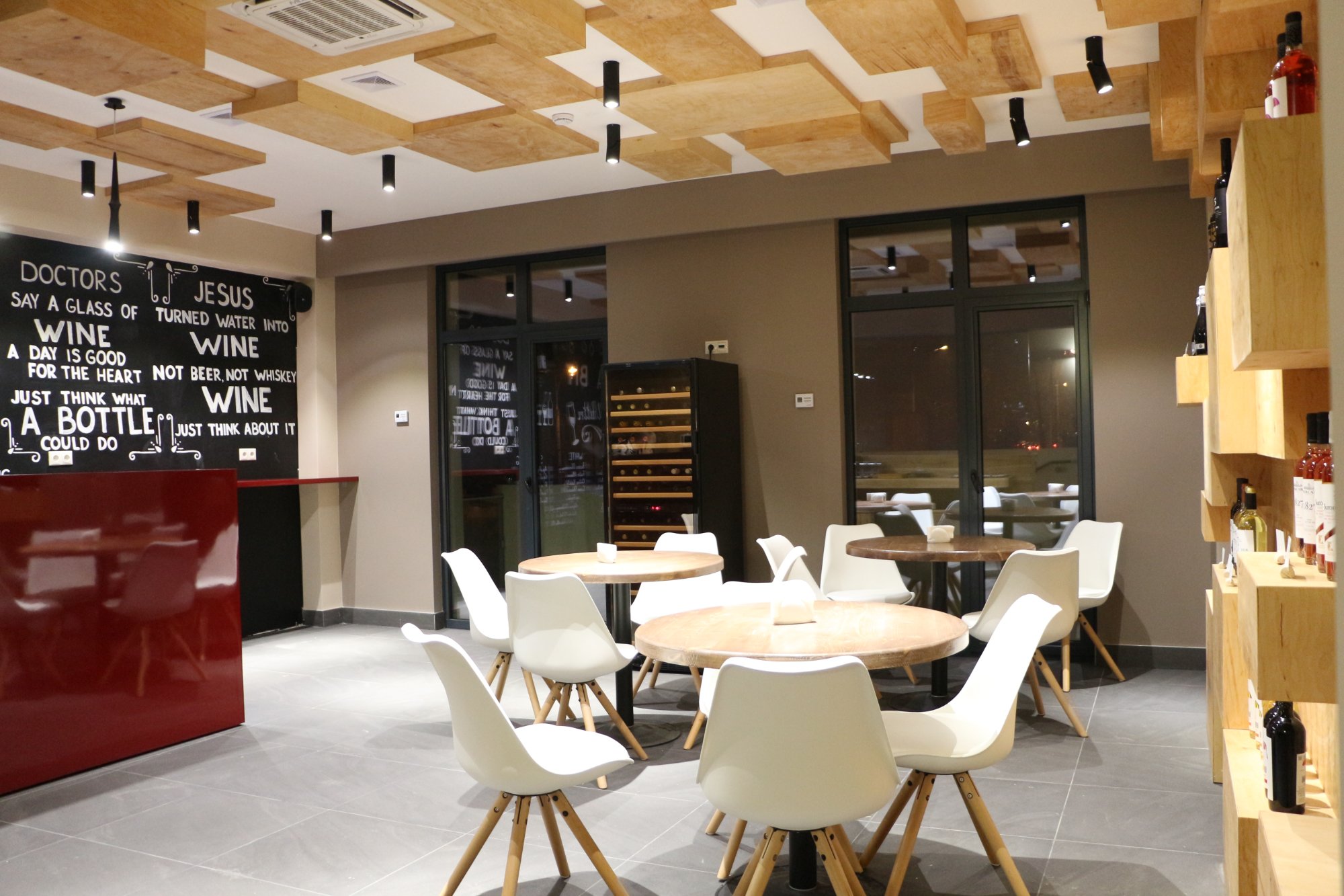 Wine Hotel-官方