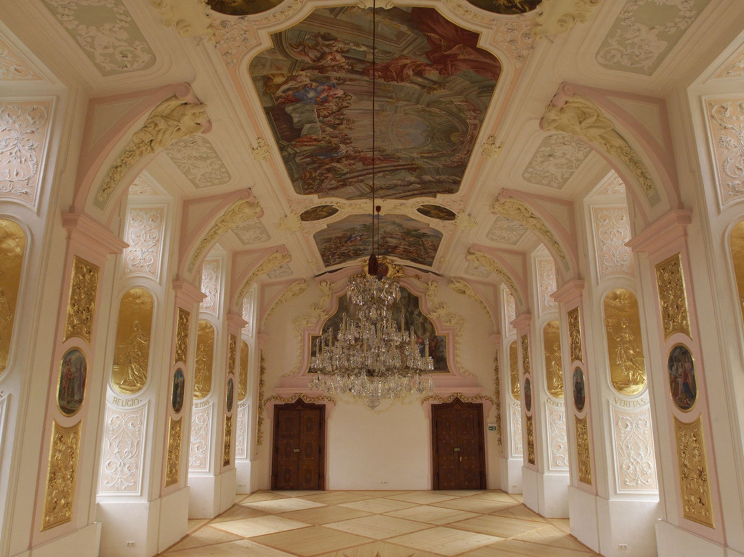 Lambach Abbey-Lambach必去景点