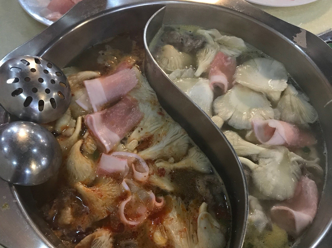 Squeezy Hot Pot Restaurant