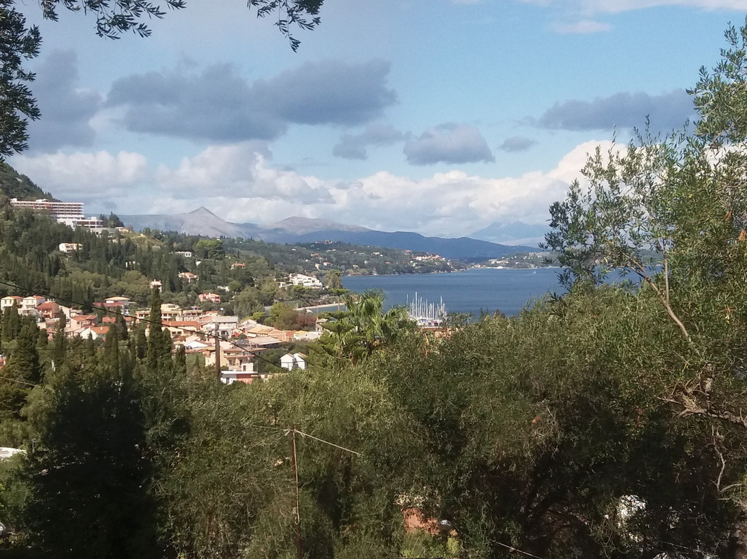 Agia Paraskevi Monastery-Benitses必去景点