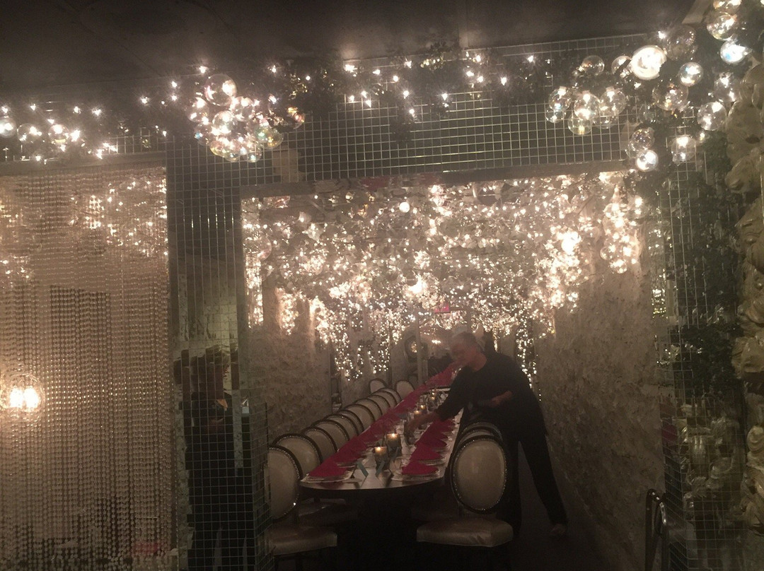 Irish Acres Gallery of Antiques-Versailles必去景点