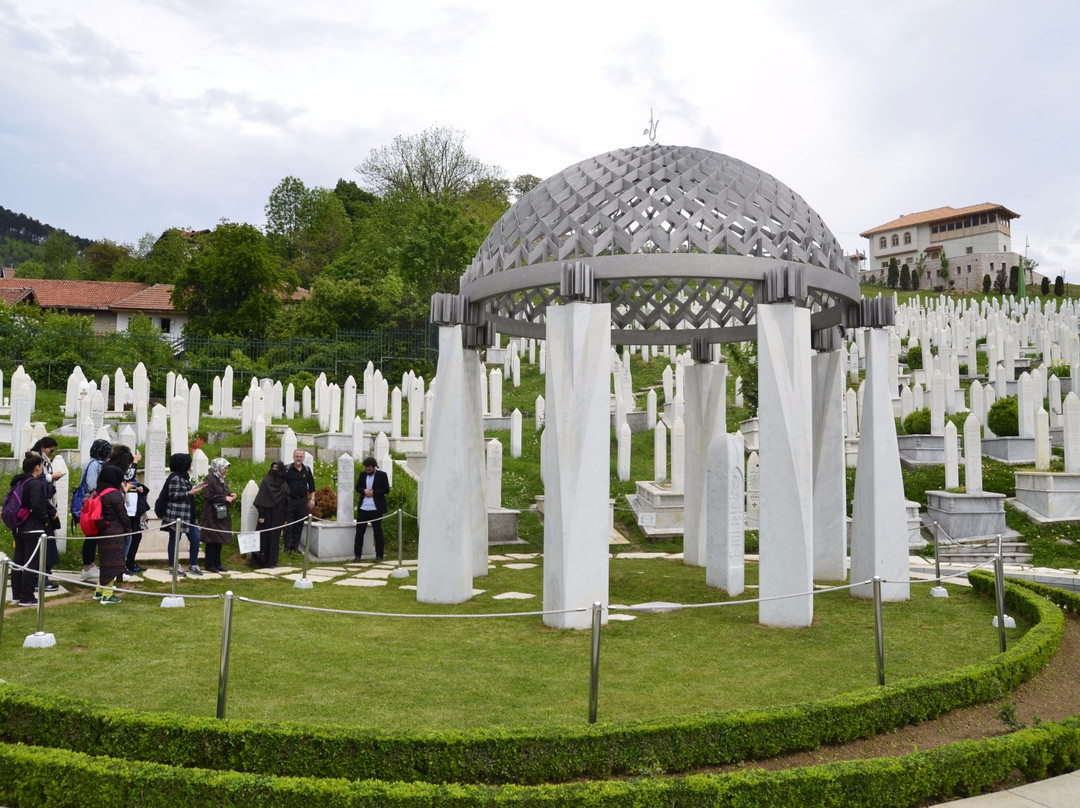 Alifakovac Cemetery-萨拉热窝必去景点