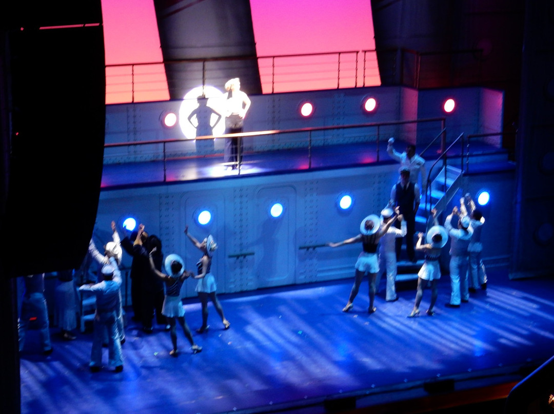 Paramount theater-锡达拉皮兹必去景点