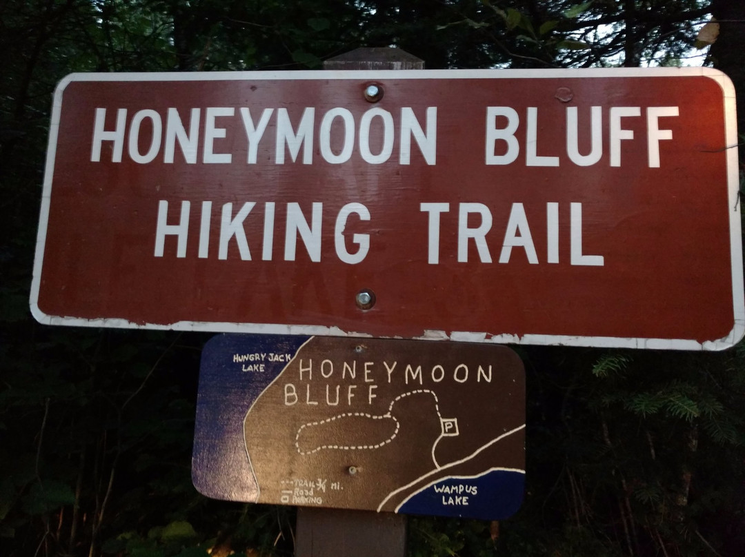 Honeymoon Bluff-大马雷必去景点