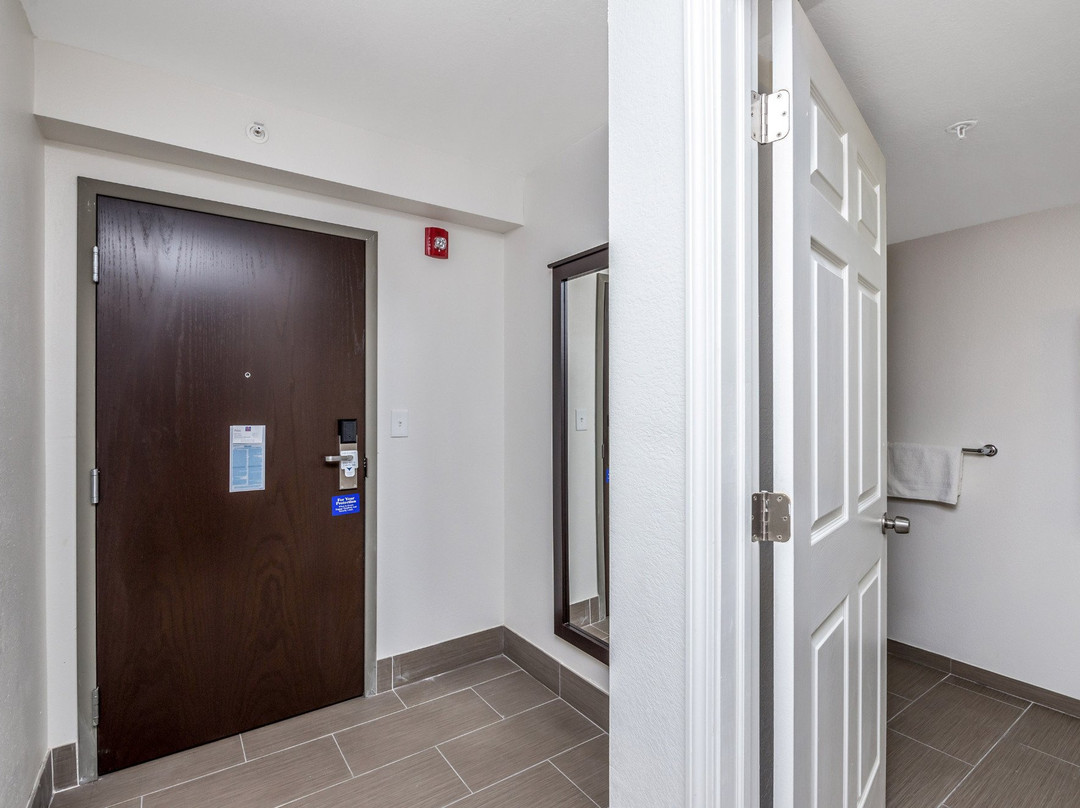 伊利诺伊伊皮奥里亚 6 号汽车旅馆