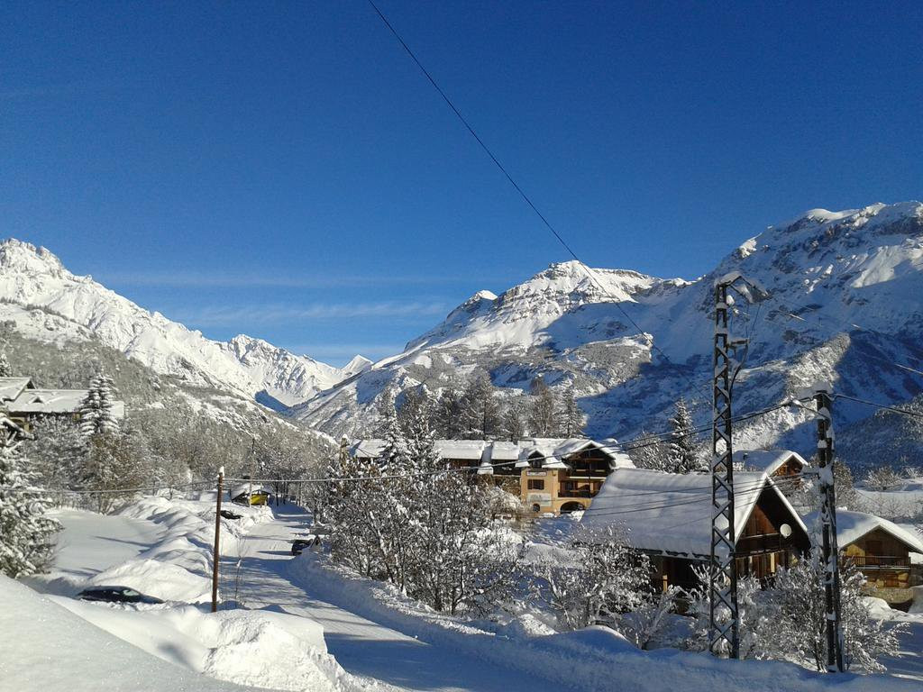 Puy-Saint-Vincent酒店住宿-Hôtel l'Aigliere