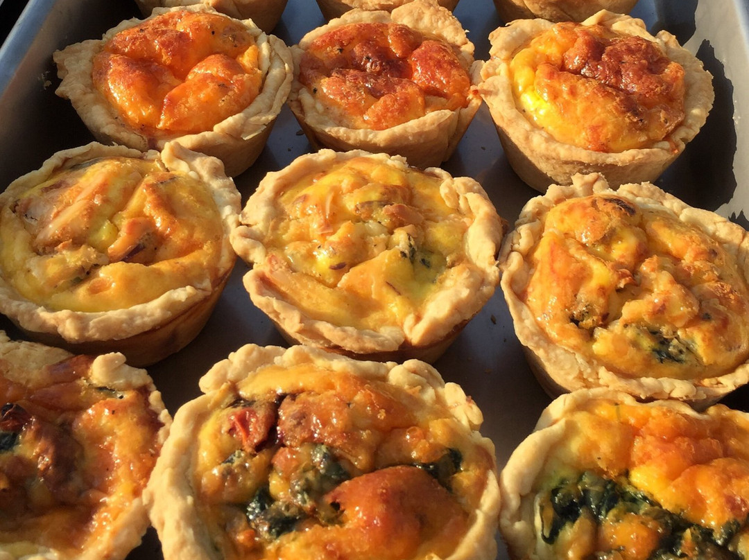 Eastlake餐馆和美食-Cinna Box