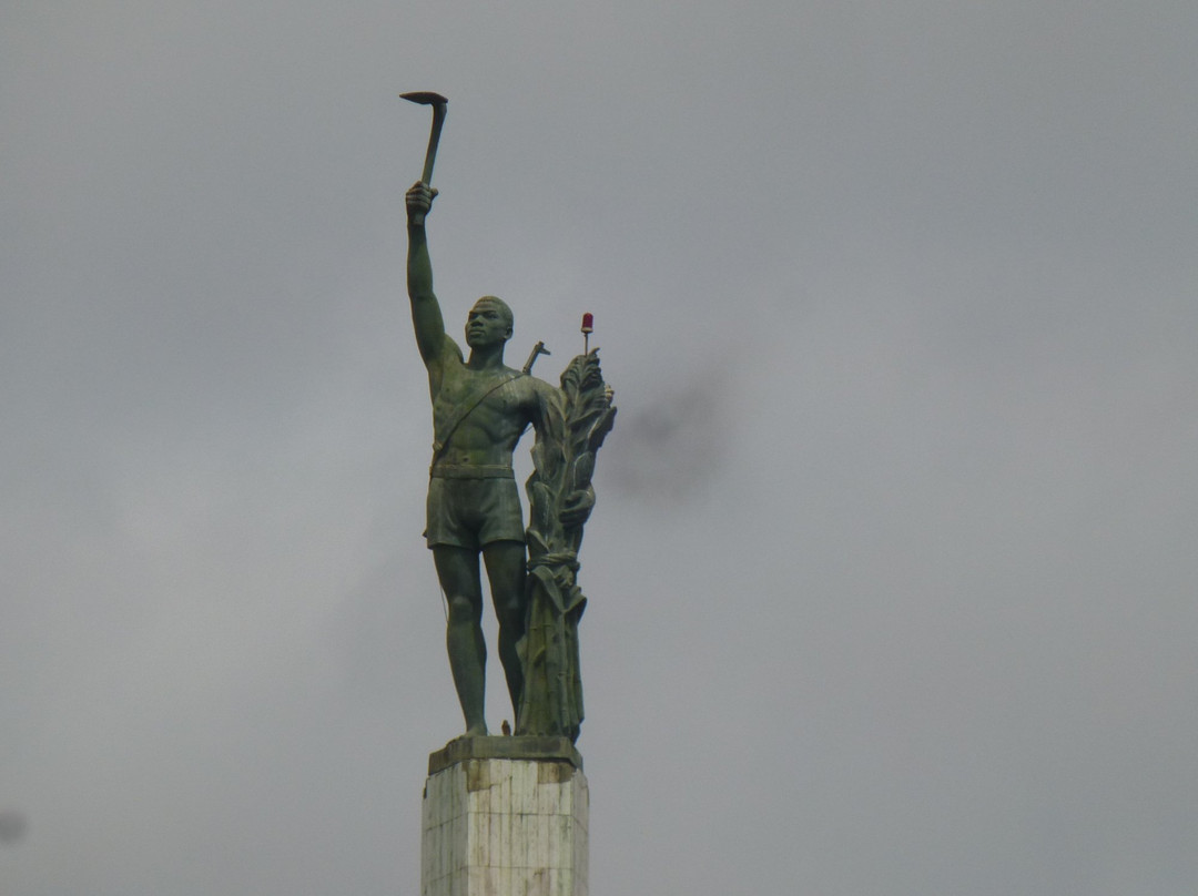 Etoile Rouge-科多努必去景点