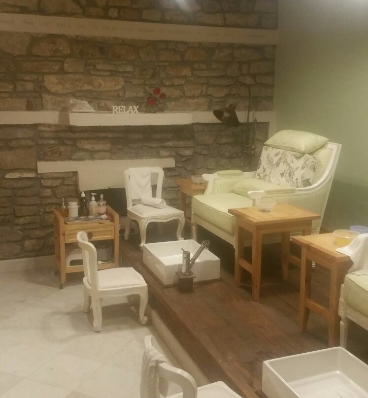 The Little Salon & Spa Shed-马苏里必去景点