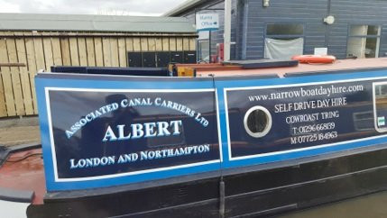 Narrowboat Day Hire景点图片