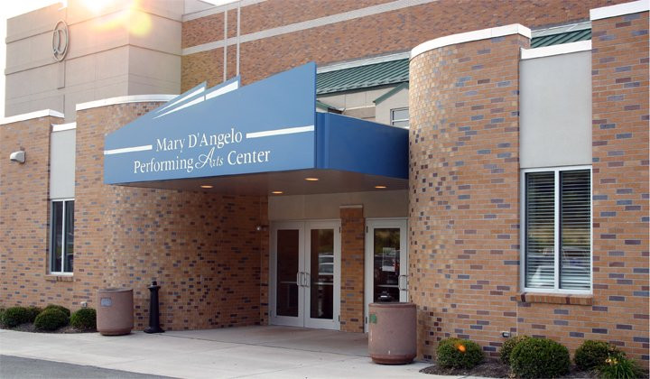 Mary D'Angelo Performing Arts Center-伊利必去景点