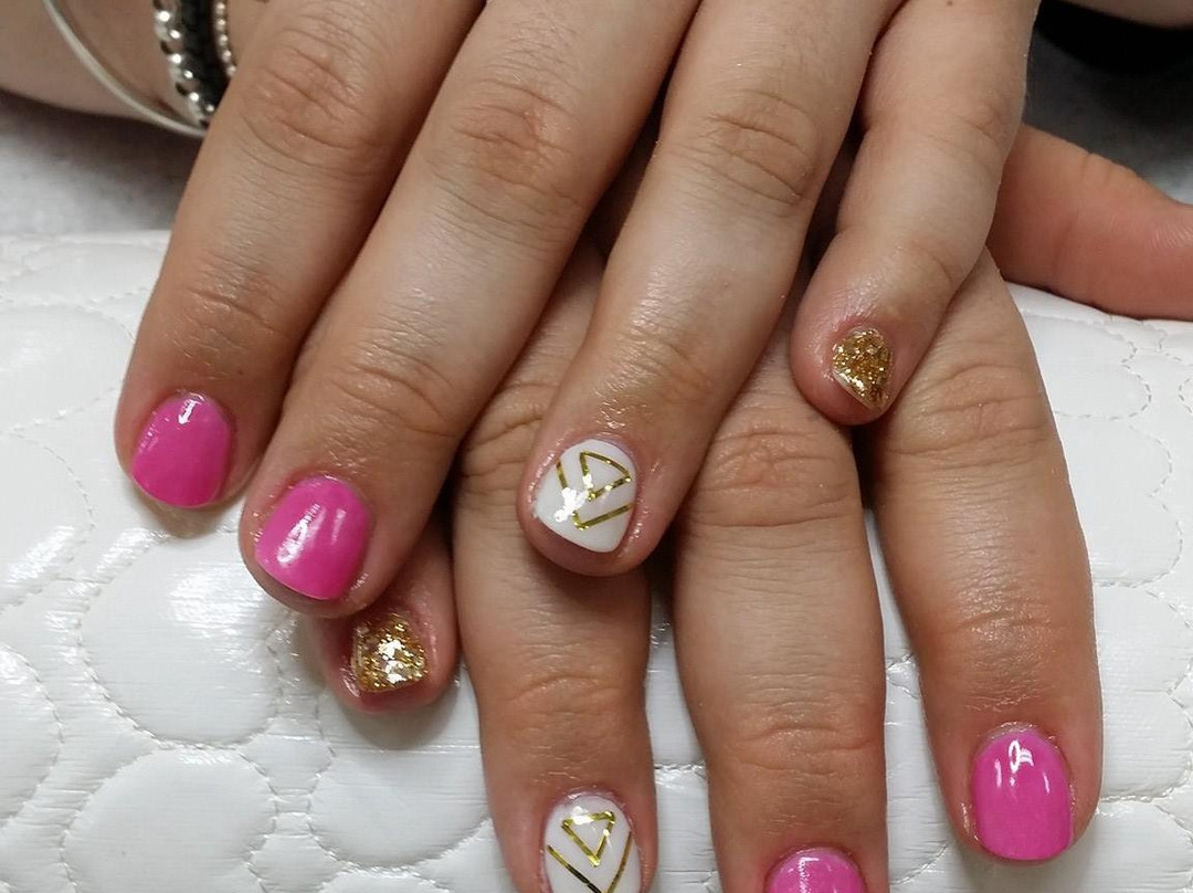 Beachside Nail Art and Beauty by Alina-Mission Beach必去景点