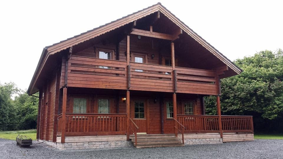 Lake Shore Log Chalets