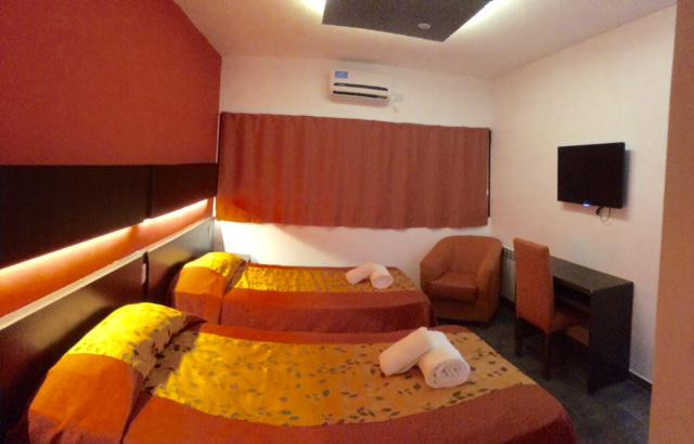 Puelen酒店住宿-Las Moras Catriel Hotel