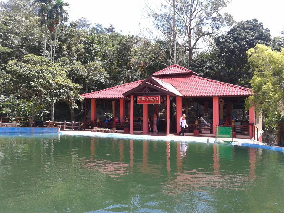 SPOT ON 89906 Kendong Village Resort