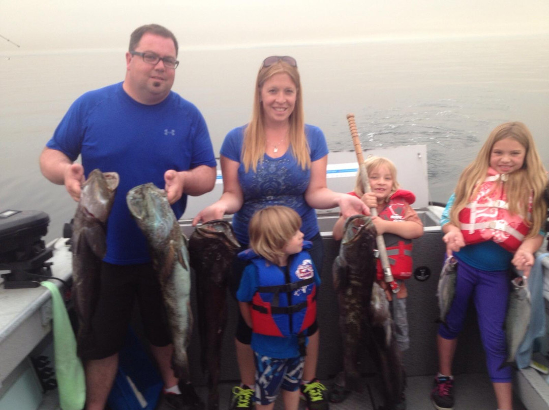Van Isle Fishing and Marine Adventures景点图片
